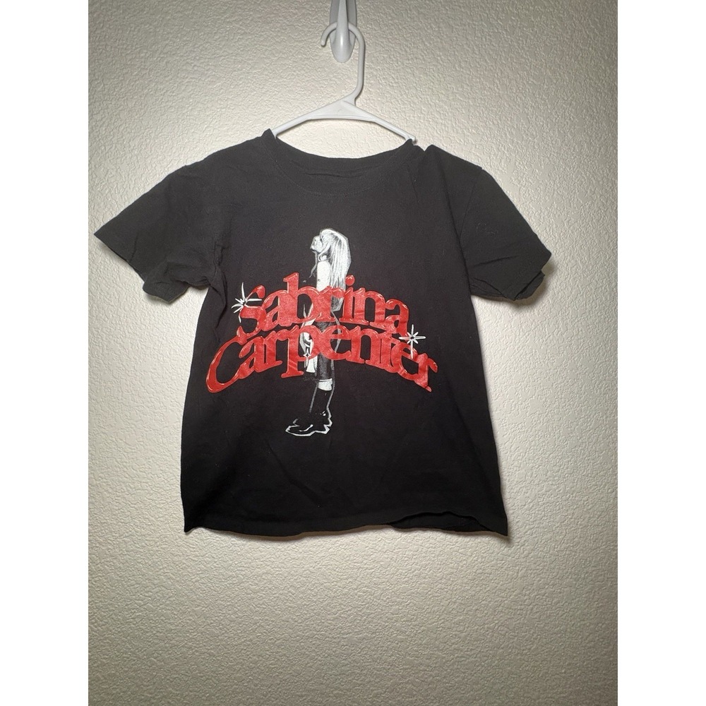 Bumble B. Inc. Sabrina Carpenter Black Graphic Print Crew Neck T-Shirt XS